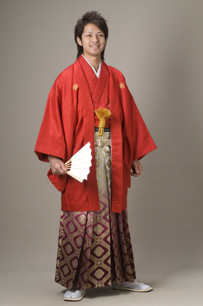 ⑤紋付袴セット 赤
